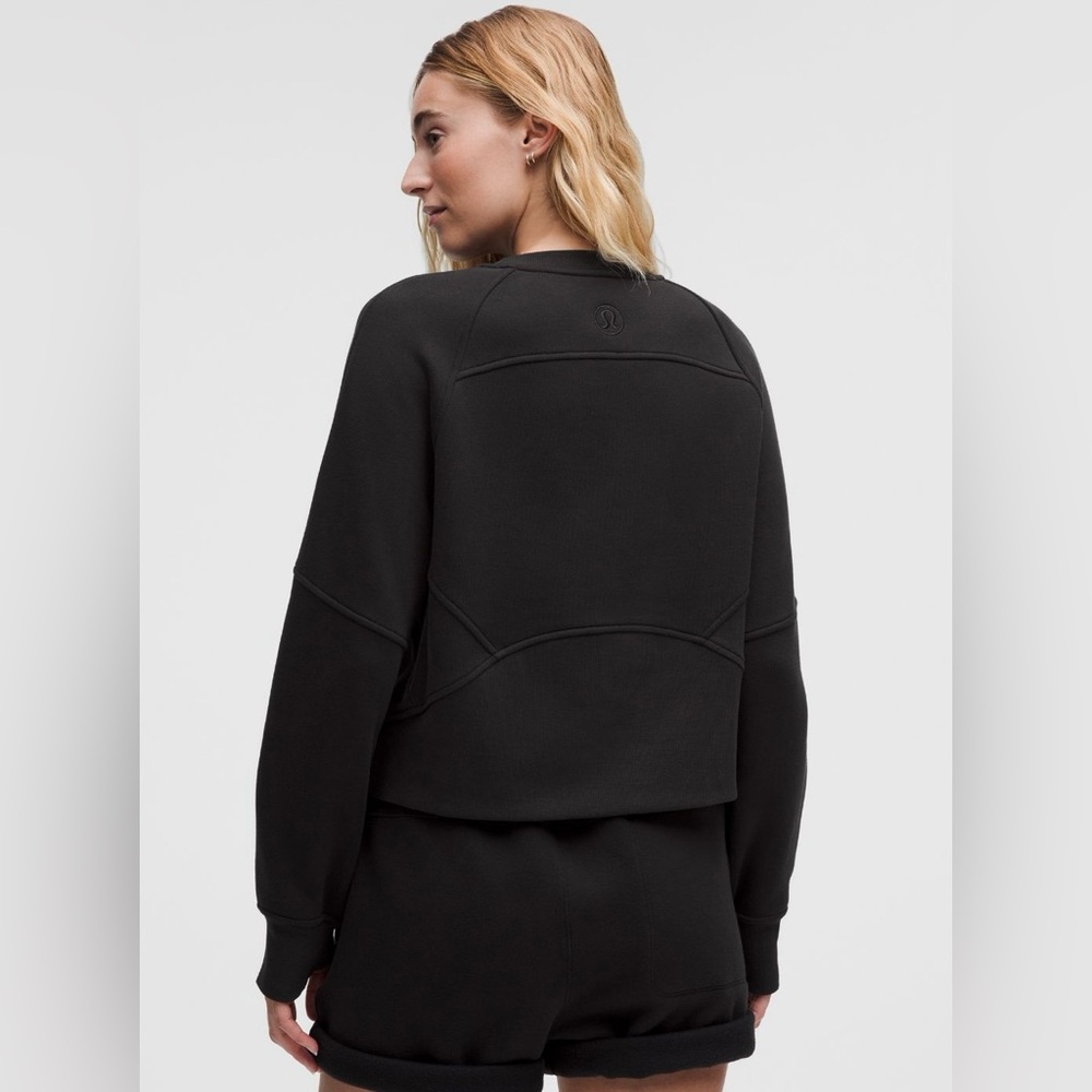 NWT Lululemon Scuba Oversized Pullover Crewneck Sweater Wordmark Black Size XS/S - Picture 2 of 13